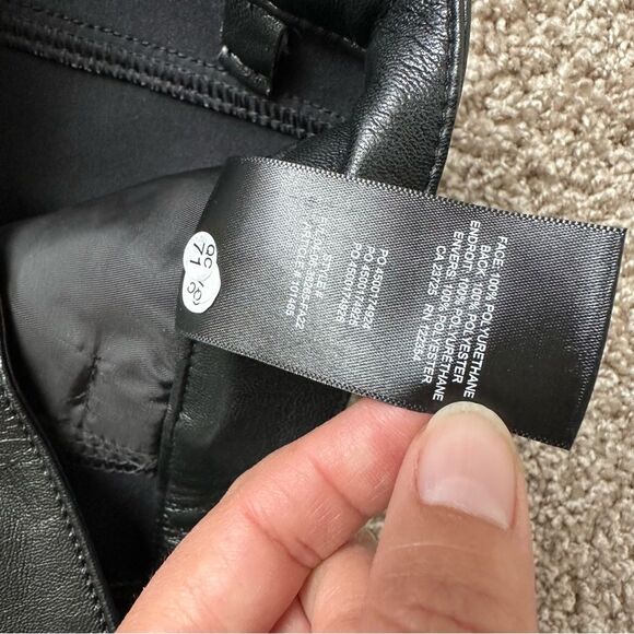 NWT Aritzia The Melina™ Flare High-waisted Vegan Leather Flare Pants Black Sz 0 - Picture 11 of 11
